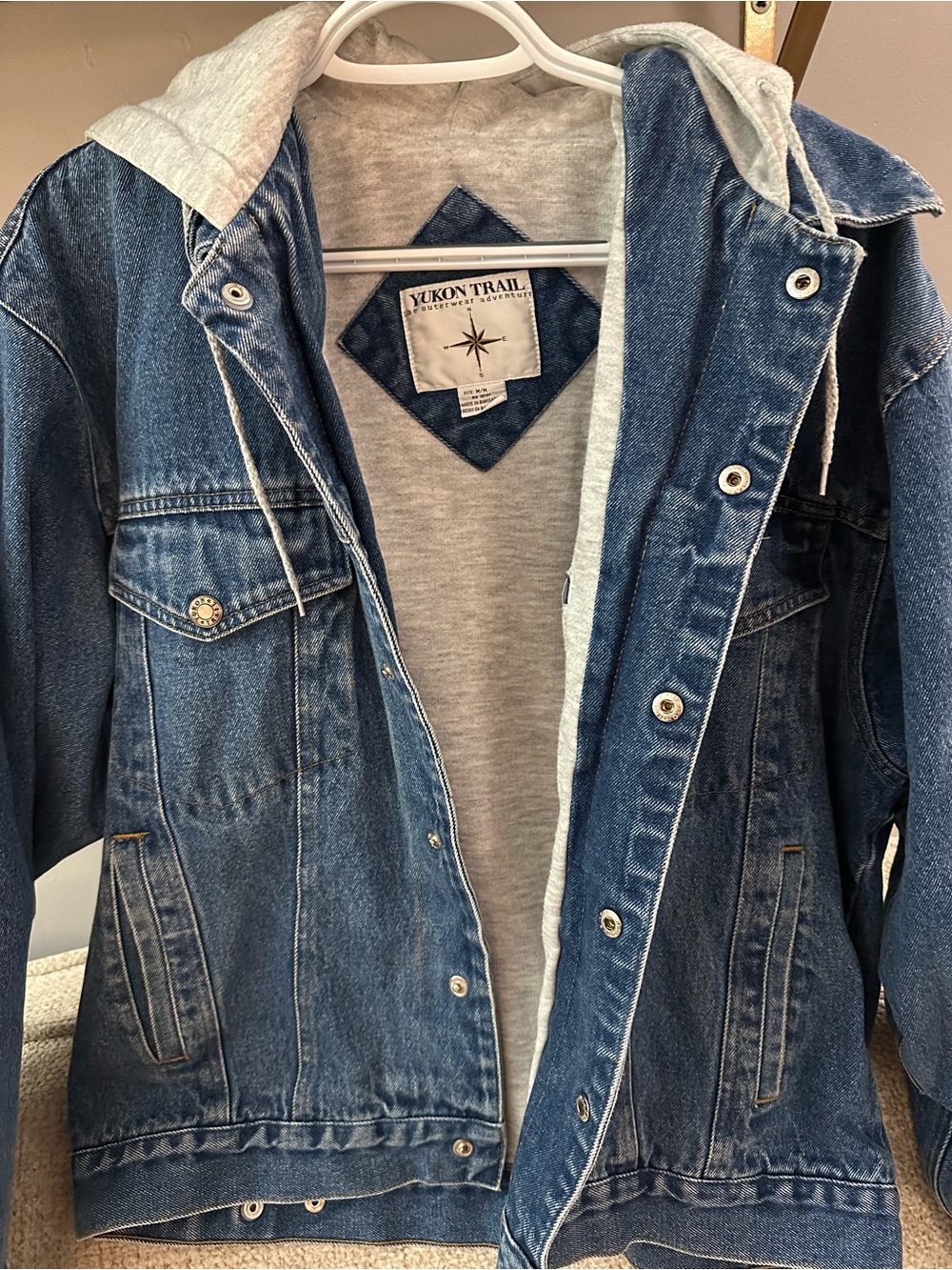Vintage Yukon Trail Men's Denim Shirt Jacket with Gray Hood
